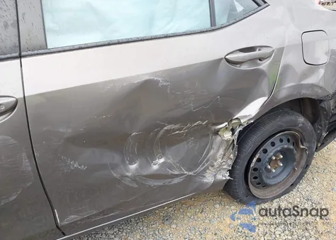 2018 Toyota Corolla L/Le/Xle/Se/Xse z USA, uszkodzony, nr VIN 2T1BURHE5JC042611